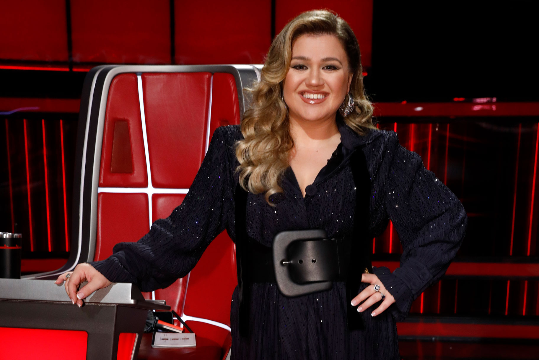 The Voice Kelly Clarkson Fashion 211 Promote