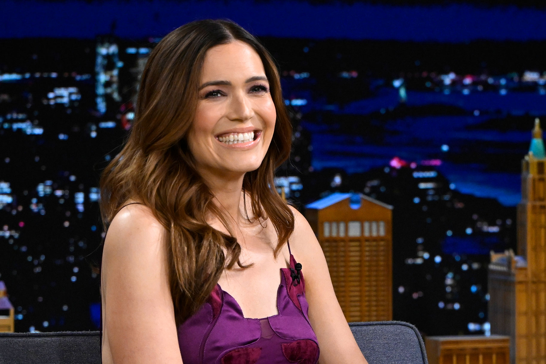 Mandy Moore On The Tonight Show