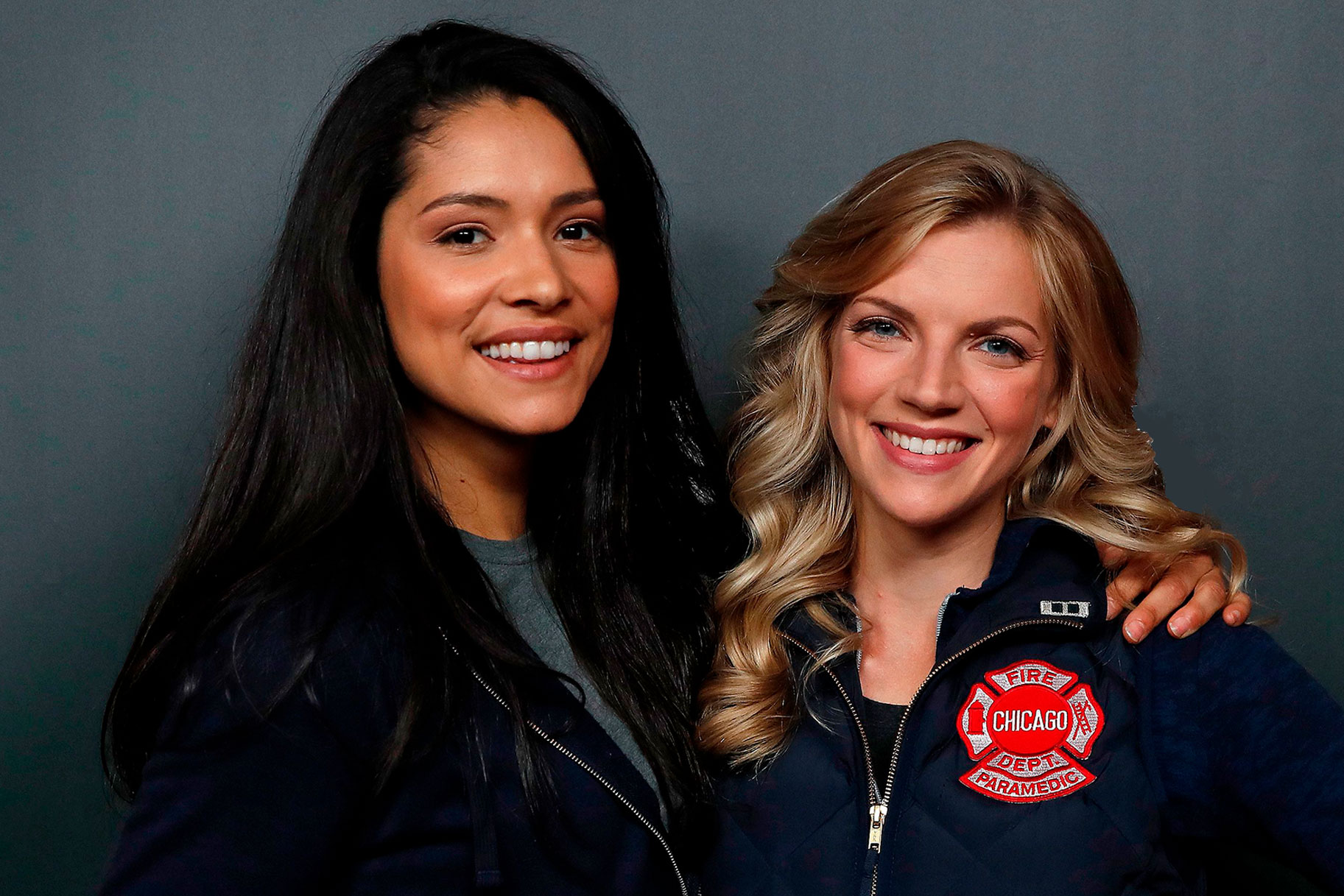 Miranda Rae Mayo (L) and Kara Kilmer arrive on the red carpet at the 3rd Annual Chicago Press Day in Chicago.