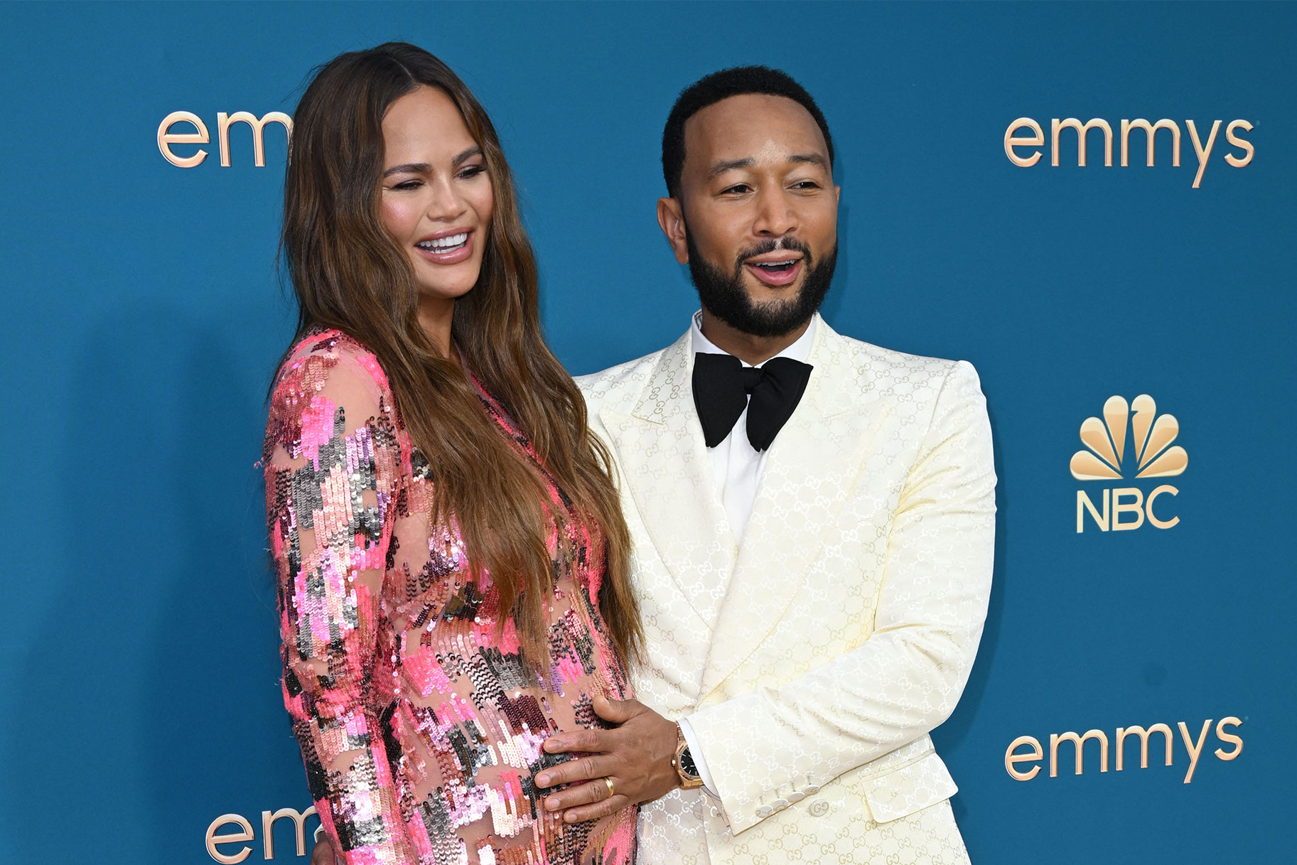 Chrissy Teigen and John Legend Share 1st Pic of Their New Baby's