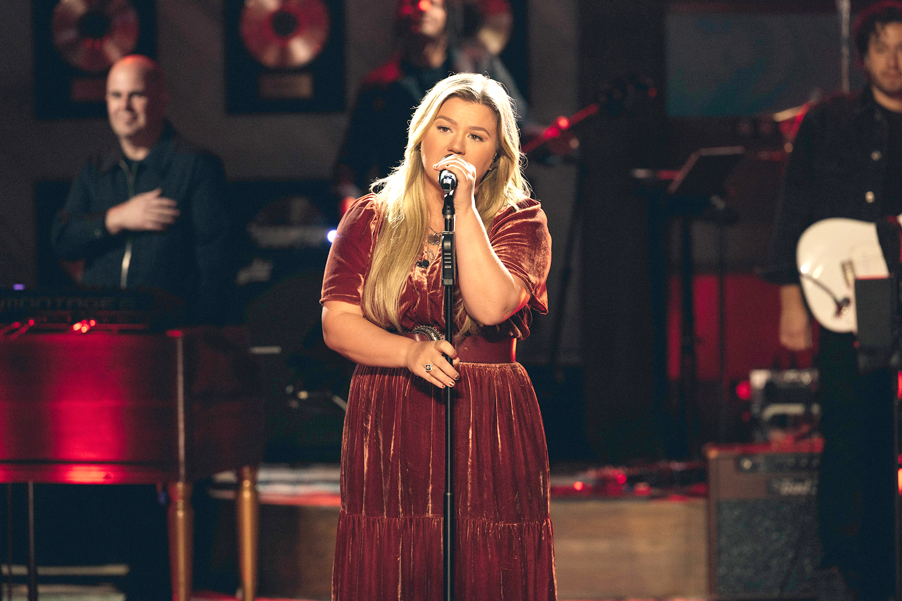 Kelly Clarkson's Most Mind-Blowing Vocal Belts | NBC Insider