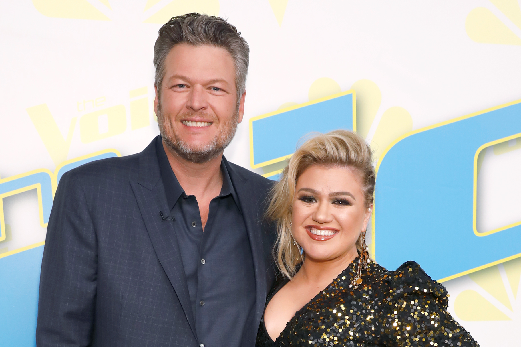 Kelly Clarkson covers a Blake Shelton song