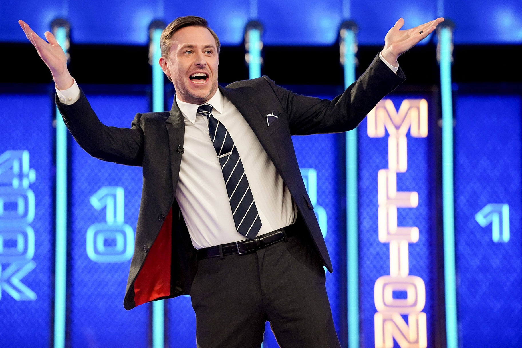 Chris Hardwick hosting NBC's The Wall