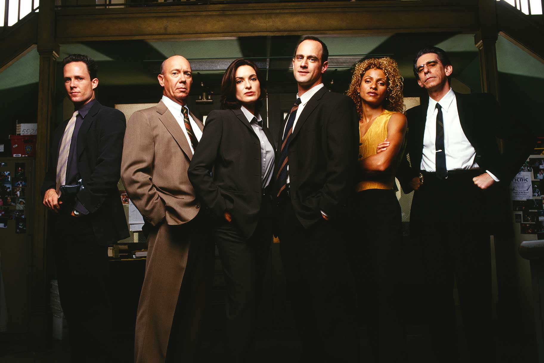 Who Was In The Original Cast of Law And Order: SVU? | NBC Insider