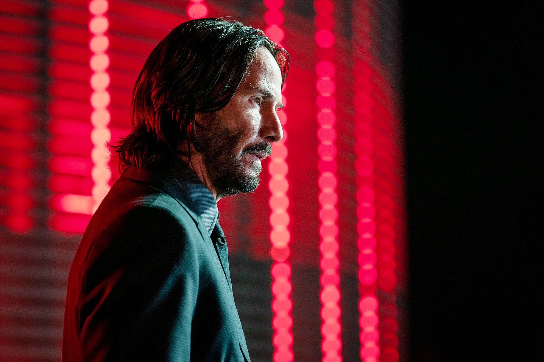 Keanu Reeves Talks 'John Wick 2' Plot and Speaking Español, Interviews