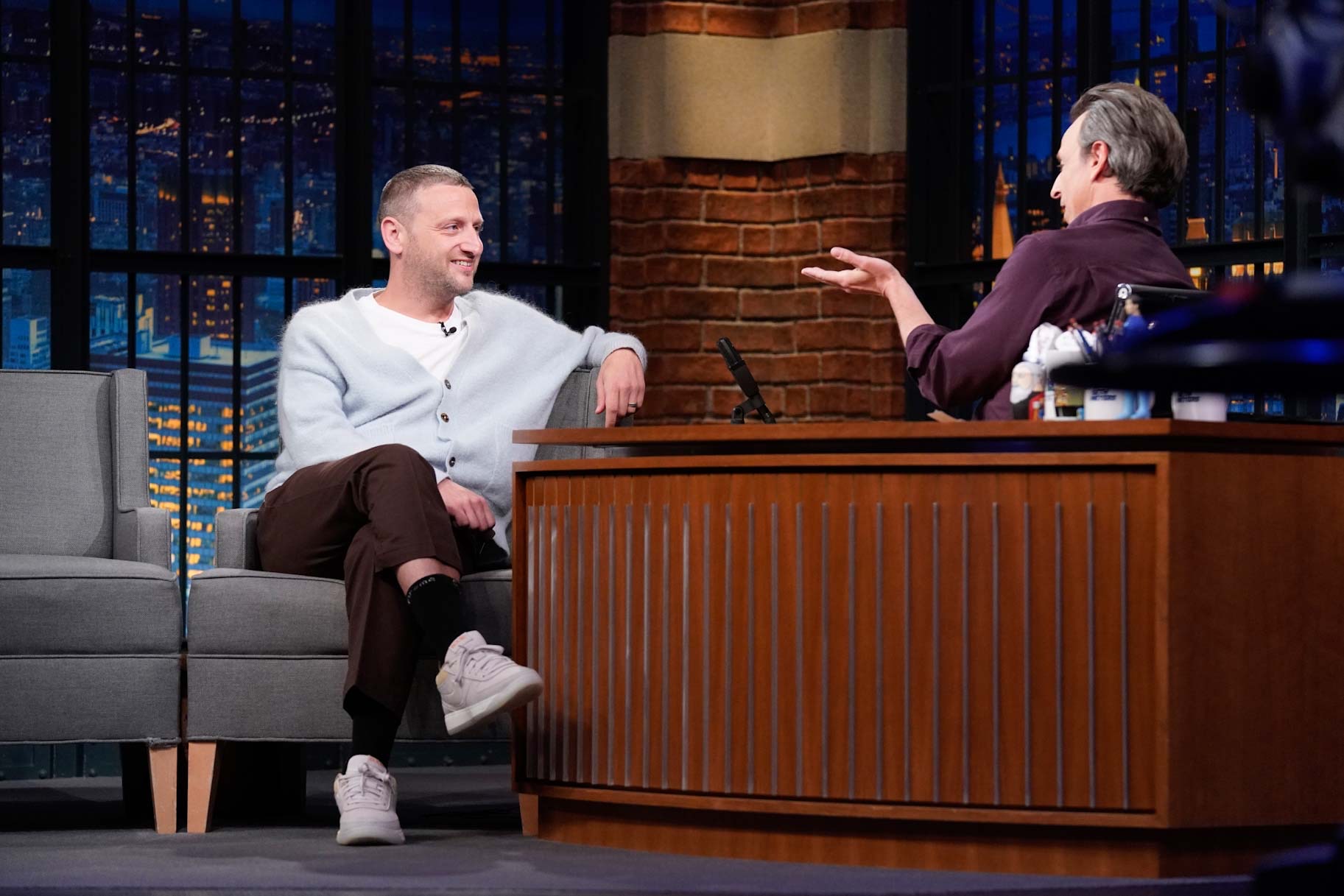 Tim Robinson Reacts to The Mets' Driving Crooner Cam, ITYSL Amazon