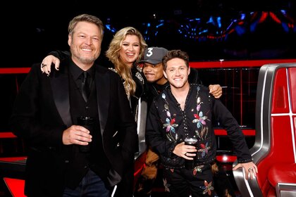 Blake Shelton, Kelly Clarkson, Chance the Rapper, and Niall Horan appear on The Voice Finale.
