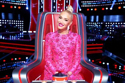 Gwen Stefani appears on The Voice.