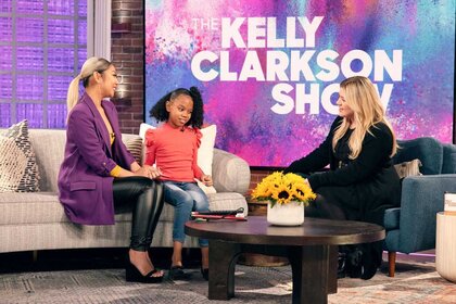 Dora, Sadaya, and Kelly Clarkson appear on The Kelly Clarkson Show.