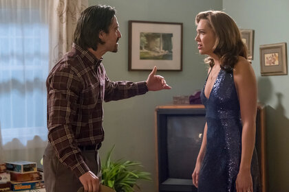 Jack and Rebecca fighting in front of a T.V on This Is Us on Season 1 episode 18