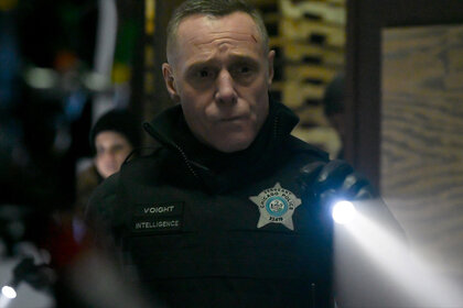 Hank Voight (Jason Beghe) appears in Season 11 Episode 6 of Chicago P.D.
