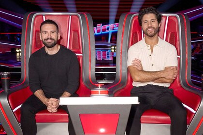 Dan + Shay in their double coach chair during The Voice Episode 2502