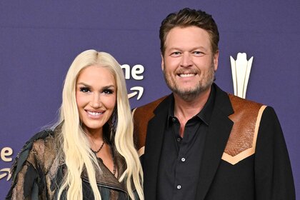 Gewn Stefani and Blake Shelton on the red carpet for the Academy Of Country Music Awards