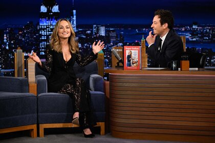 Giada De Laurentiis Holds her hands out on the tonight show starring jimmy fallon season 12 episode 77