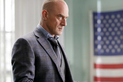 Bell Tells Stabler He’s Receiving a Combat Cross Medal | Law & Order: Organized Crime