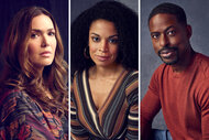(L-R) Mandy Moore Susan Kelechi Watson and Sterling K. Brown pose for This Is Us