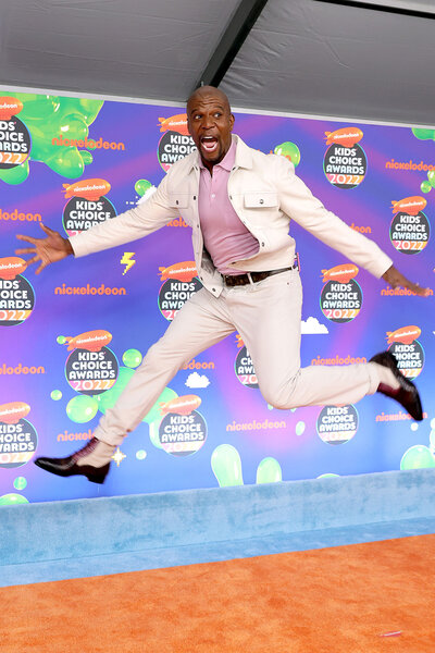 Terry Crews on The Kids Choice Awards orange carpet