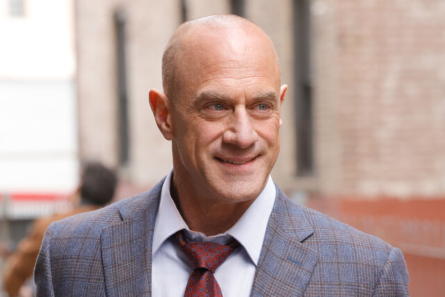 Elliot Stabler on Law And Order Organized Crime