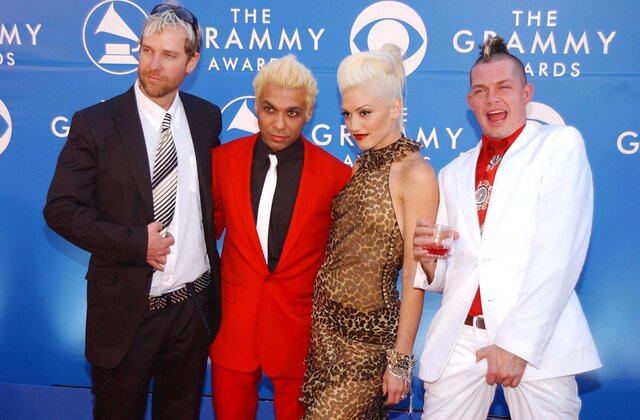 Tom Dumont, Tony Kanal, Gwen Stefani and Adrian Young of No Doubt at the 2002 Grammy Awards.