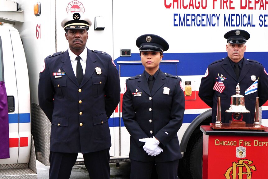 Chief Boden (Eamonn Walker) and Gabby Dawson (Monica Raymund) in a scene from Chicago Fire.