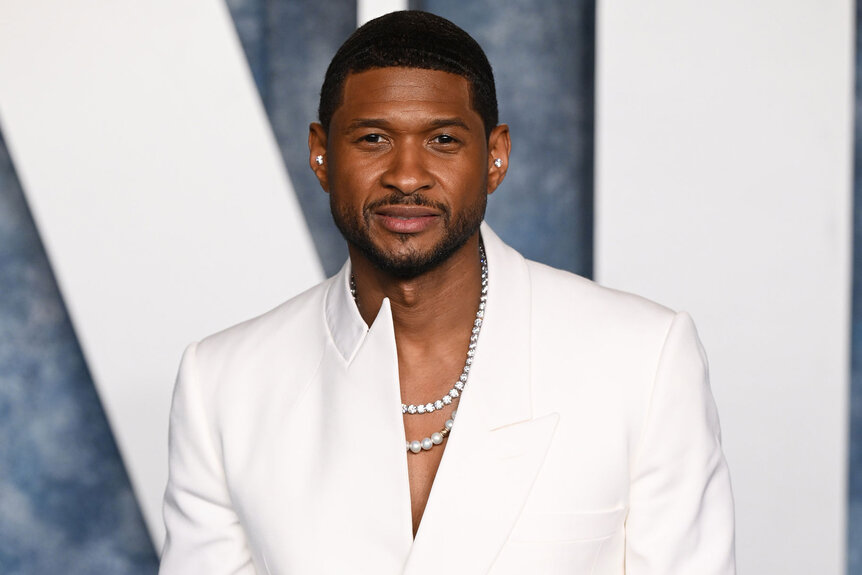 Usher attends the 2023 Vanity Fair Oscar Party