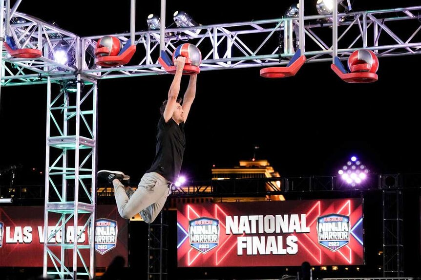 Kyle Soderman competing on American Ninja Warrior.