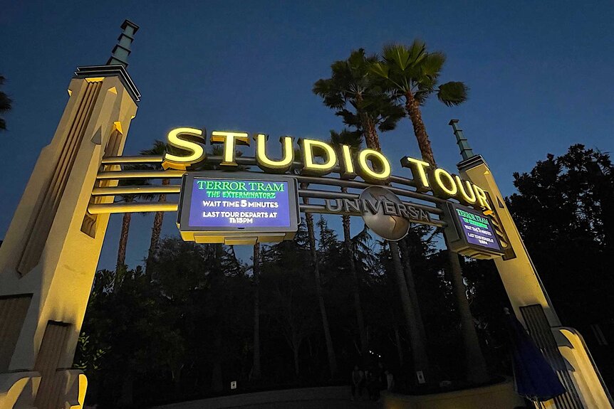 A large sign that says Studio Tour.
