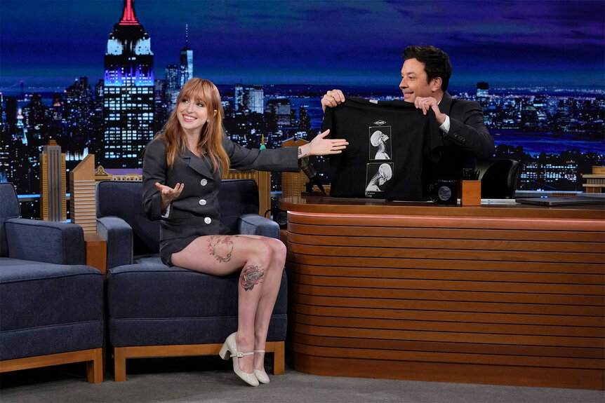 Hayley Williams on The Tonight Show Starring Jimmy Fallon episode 1847
