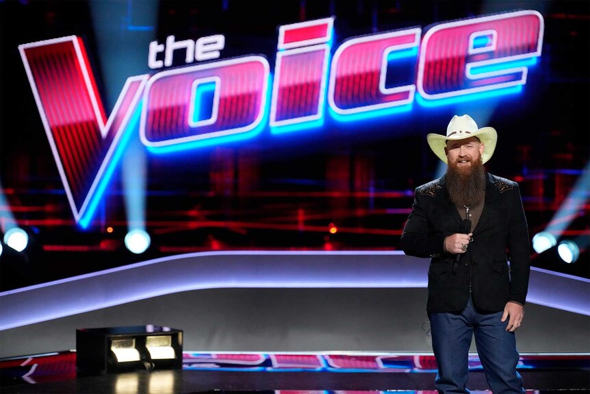 Al Boogie performs on the voice