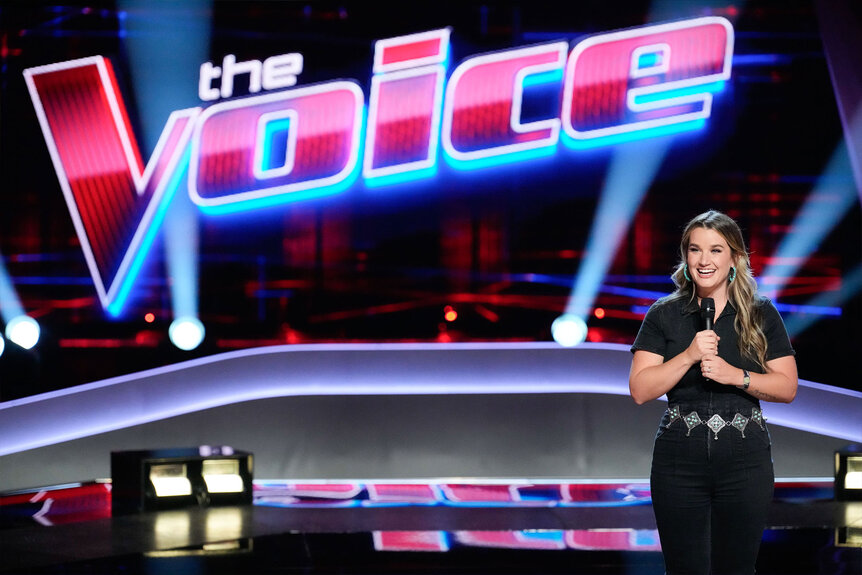 Brailey Lenderman performs onstage during the Season 24 Episode 7 of The Voice