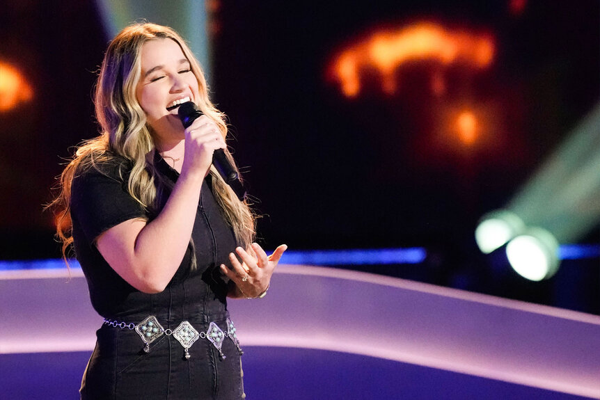 Brailey Lenderman performs onstage during the Season 24 Episode 7 of The Voice