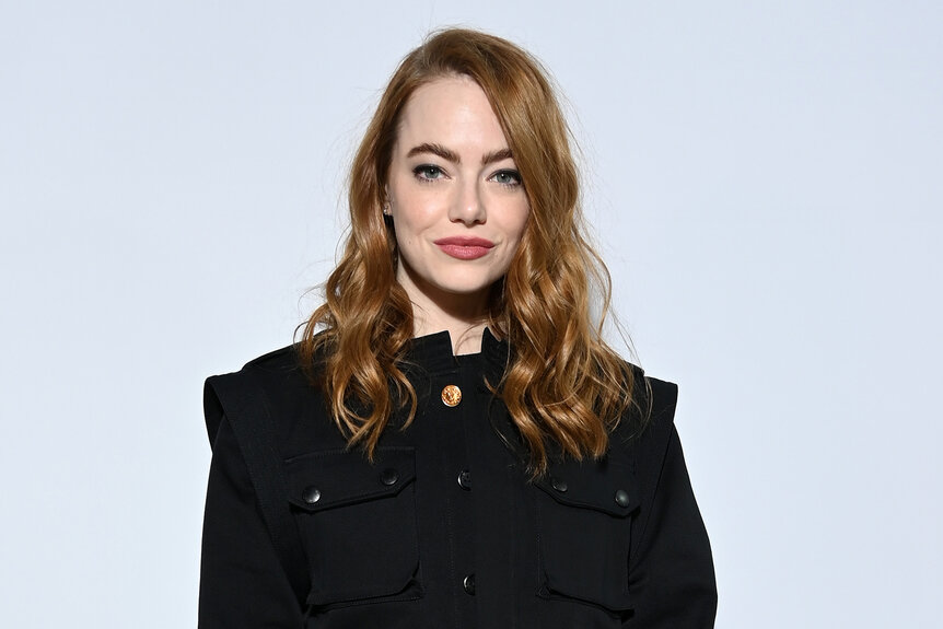 Emma Stone to Host December 2 Episode of SNL with Musical Guest Noah ...