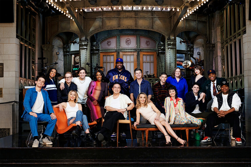 The cast of Saturday Night Live Season 49 pose together for a promotional shot