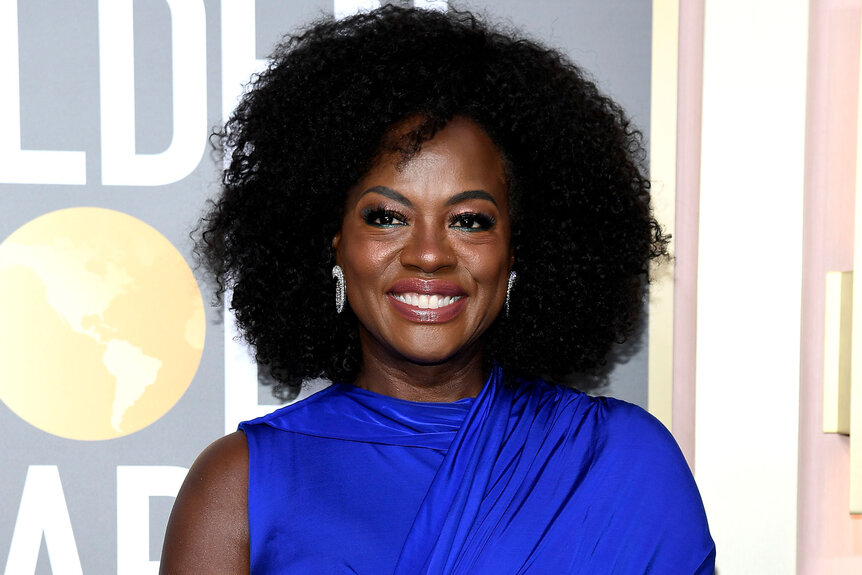 Viola Davis poses on the red carpet of the 80th Annual Golden Globe Awards