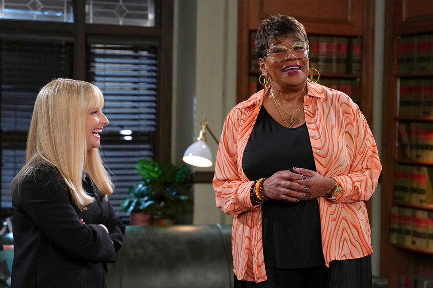 Abby Stone (Melissa Rauch) and Roz (Marsha Warfield) appear in a scene together