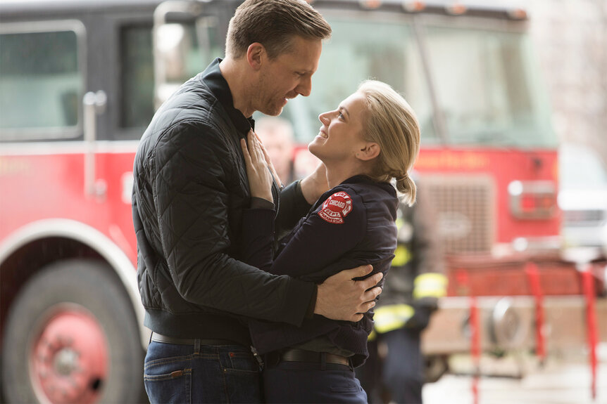 Kyle and Brett on Chicago Fire Episode 722