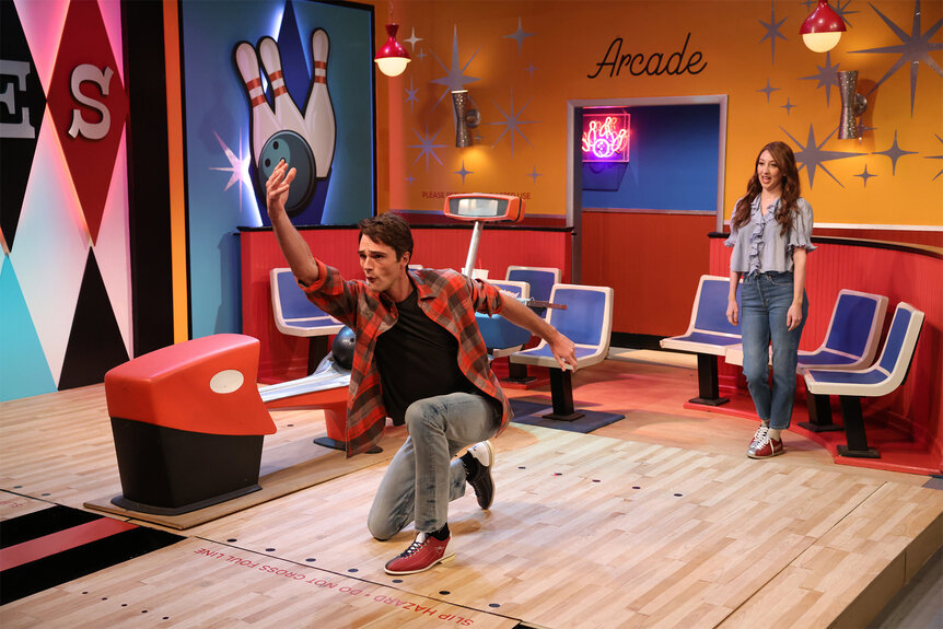 Jacob Elordi and Heidi Gardner are bowling during a sketch on saturday night live episode 1853