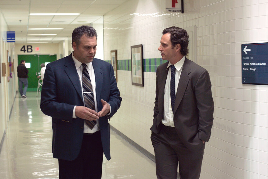 Detective Robert Goren (Vincent D'Onofrio) and Michael Goren (Tony Goldwyn) on Law & Order: Criminal Intent