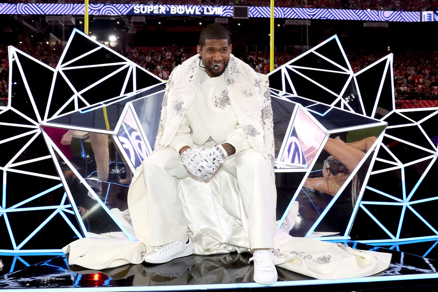 Usher perform during the Super bowl 2024 Half Time Show