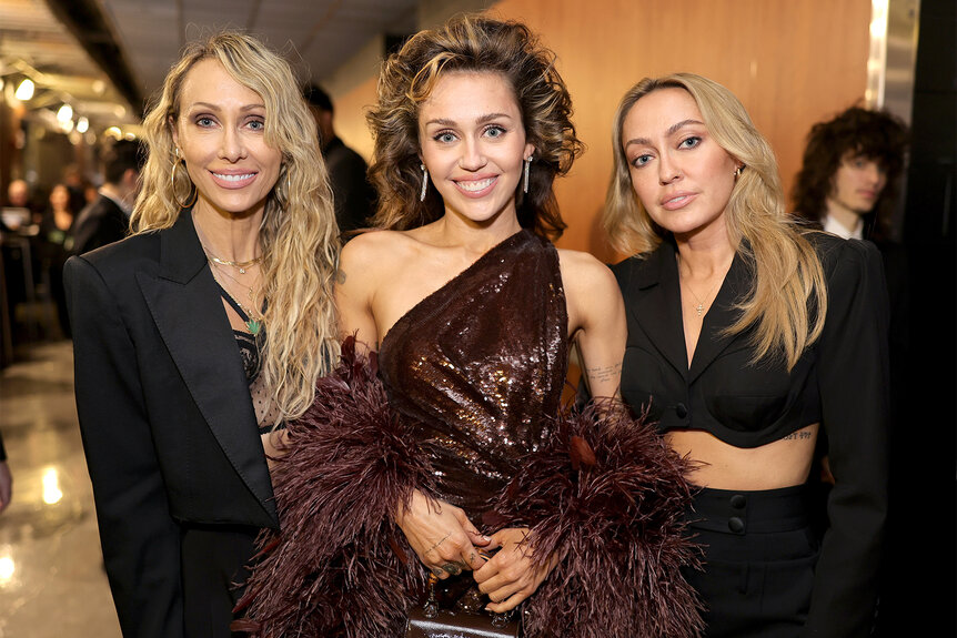 Tish Cyrus, Miley Cyrus and Brandi Cyrus attend the 66th GRAMMY Awards
