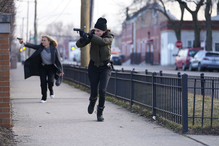 Josephine Petrovic and Hailey Upton during a chase on Chicago Pd Episode 1108