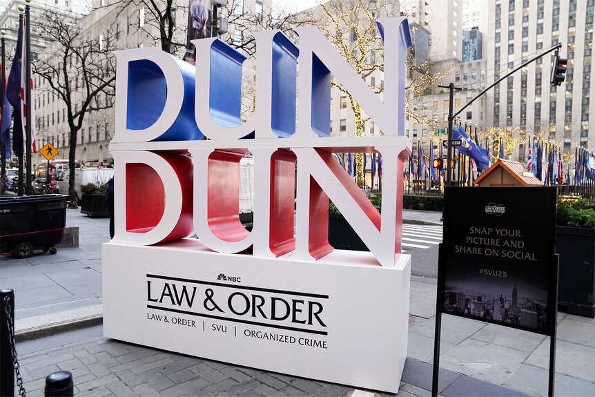 'DUN DUN' seen at the Law & Order: Special Victims Unit Rockefeller Plaza Fan Event.