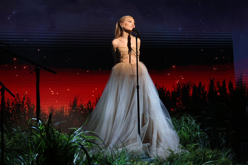 Ariana Grande Gray Strapless Ball Gown 2020 Grammys Red Carpet TCD8839 | Ariana  grande cute, Ariana grande grammys, Grammys red carpet
