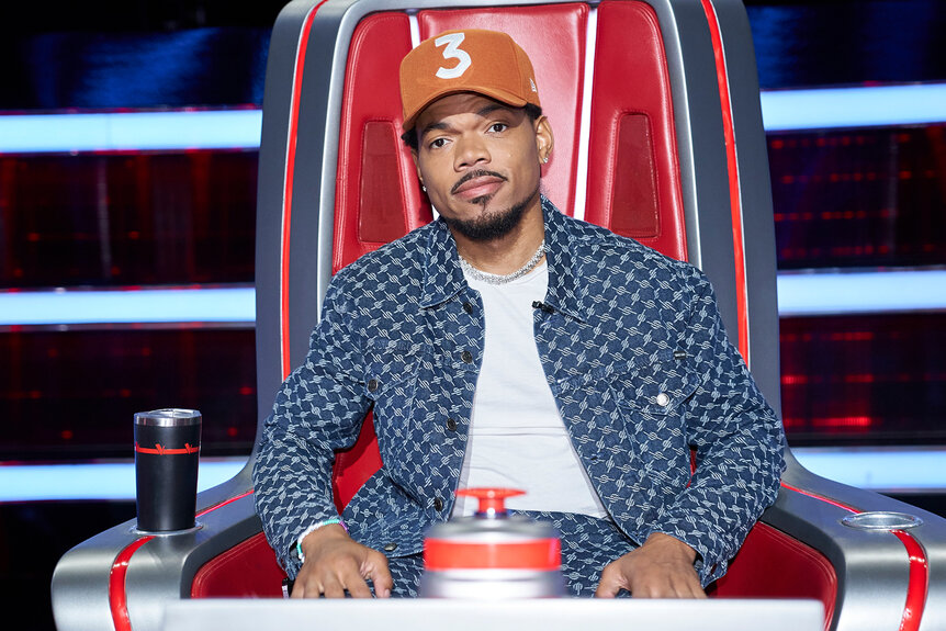 Chance The Rapper sits in his coaches chair on The Voice 2508