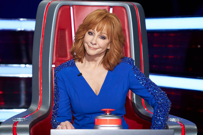Reba McEntire in her coaches chair on the voice episode 2508