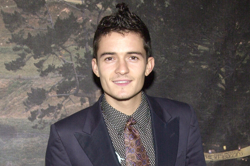 Orlando Bloom attends the Lord Of The Rings: The Fellowship Of The Ring premiere in 2001