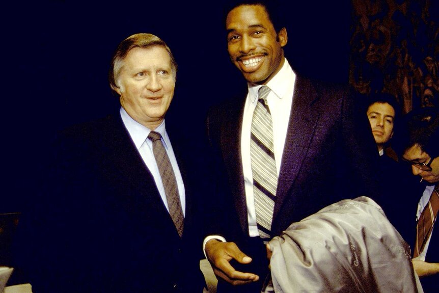 Dave Winfield and George Steinbrenner smile during a press conference