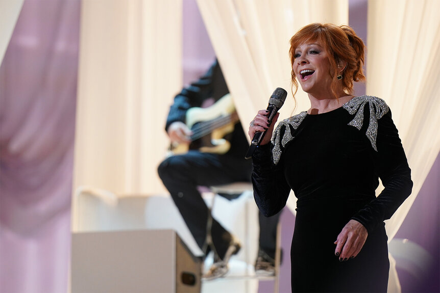 Reba McEntire performs on The Voice finale part 2